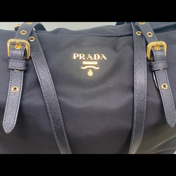 Prada tote - Picture 3 of 6